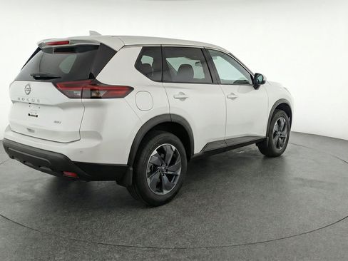 Used 2025 Nissan Rogue SV AWD/4WD image 9