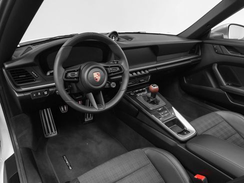 Certified 2026 Porsche 911 Carrera T RWD image 4