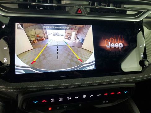 New 2026 Jeep Cherokee Laredo AWD/4WD image 21