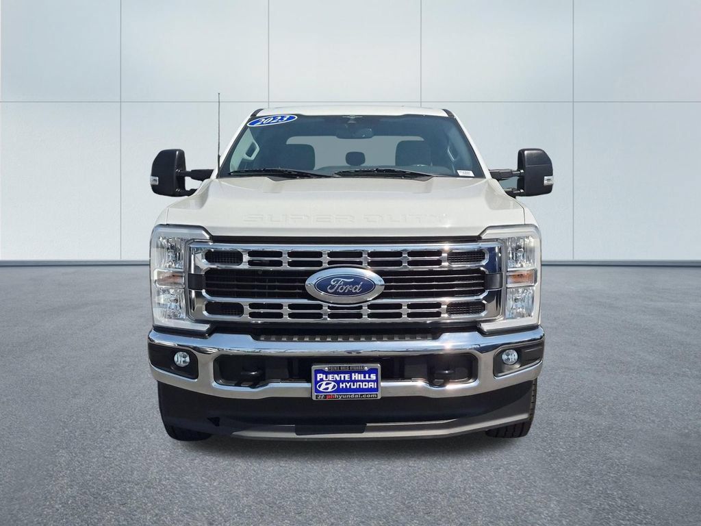 Used 2023 Ford F250 XLT w/ FX4 Off-Road Package AWD/4WD image 2
