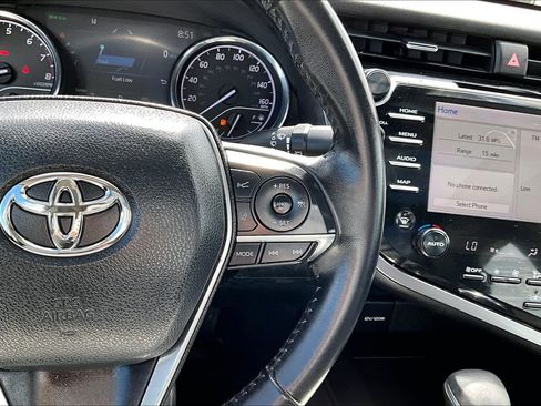 Used 2019 Toyota Camry L image 23