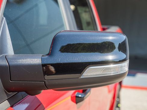 New 2026 RAM 1500 Laramie AWD/4WD image 17