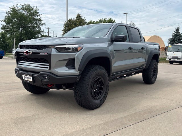 New 2026 Chevrolet Colorado ZR2 w/ ZR2 Bison Edition AWD/4WD image 2