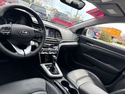 Used 2020 Hyundai Elantra Limited w/ Ultimate Package 03 FWD image 25