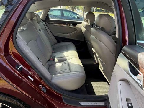 Used 2016 Hyundai Genesis 3.8 image 12