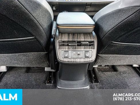 Used 2023 Nissan Ariya FWD image 31