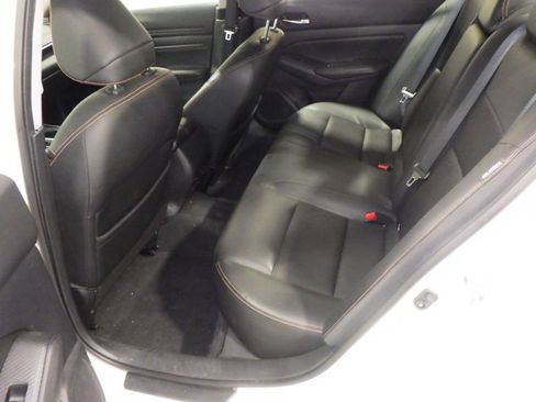 Used 2019 Nissan Altima 2.5 SR w/ SR Premium Package FWD image 7