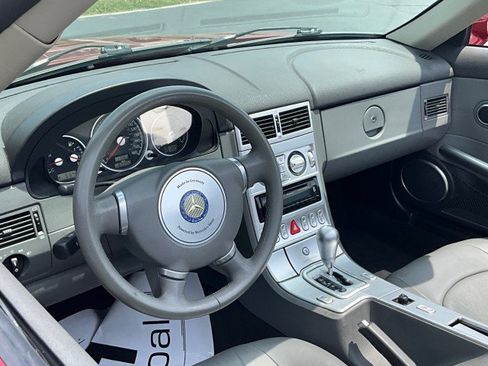 Used 2005 Chrysler Crossfire Limited RWD image 10