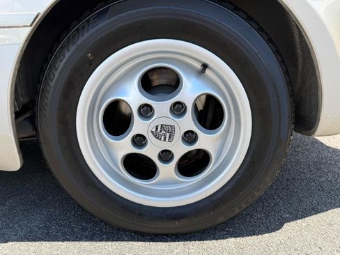 Used 1988 Porsche 944 Coupe RWD image 43