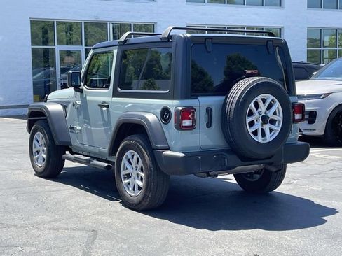 Used 2023 Jeep Wrangler Sport AWD/4WD image 6