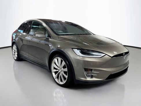 Used 2016 Tesla Model X Performance AWD/4WD image 3