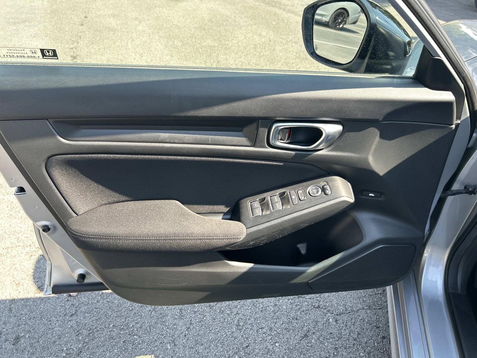 Used 2025 Honda Civic Sport image 26
