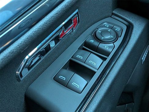 Used 2024 GMC Sierra 1500 AT4 w/ Technology Package image 26