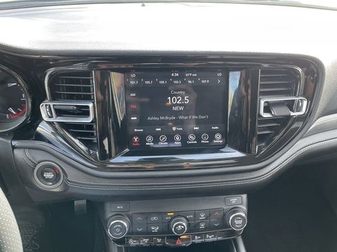 Used 2022 Dodge Durango SXT AWD/4WD image 18