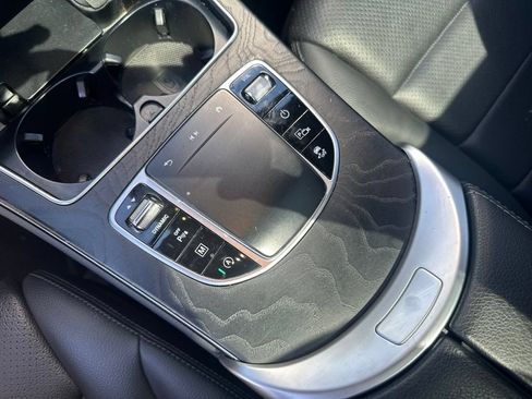 Used 2022 Mercedes-Benz GLC 300 image 23