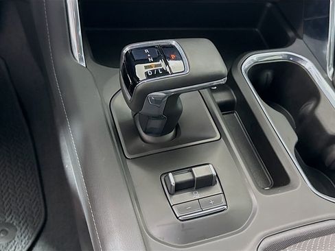 Used 2024 GMC Sierra 1500 Denali w/ Technology Package image 17