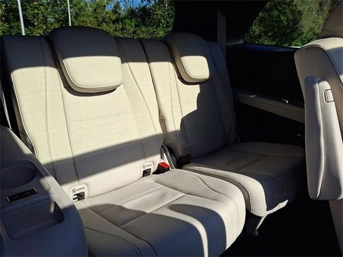 New 2025 Mercedes-Benz GLS 450 4MATIC image 8