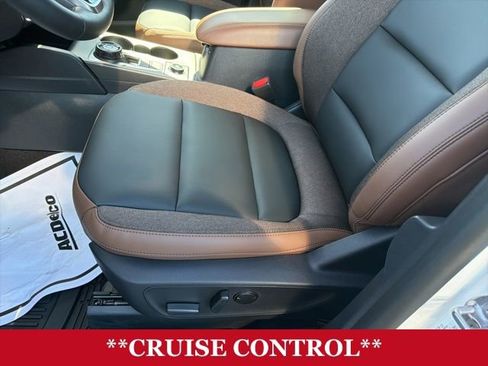 Used 2025 Ford Bronco Sport Outer Banks image 9