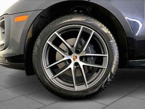 Used 2024 Porsche Macan Turbo image 11