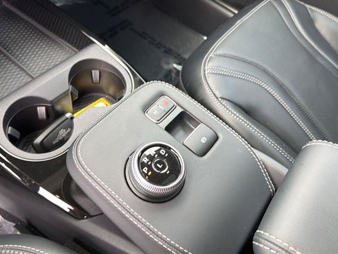 Used 2021 Ford Mustang Mach-E Premium RWD image 27