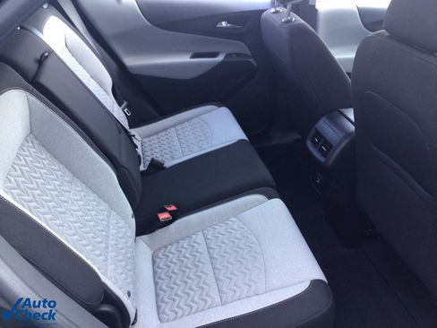 Used 2022 Chevrolet Equinox LS image 17