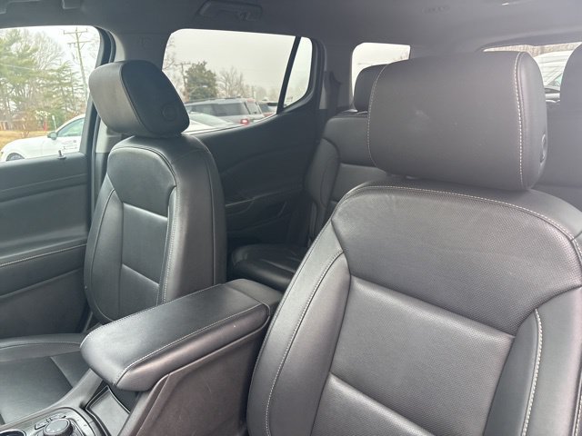 Used 2023 GMC Acadia SLT FWD image 12