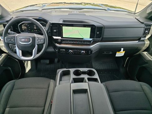 New 2026 GMC Sierra 2500 SLE w/ SLE Value Package; image 7