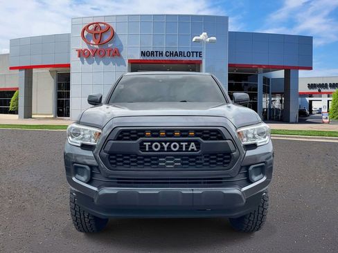 Used 2021 Toyota Tacoma SR AWD/4WD image 2