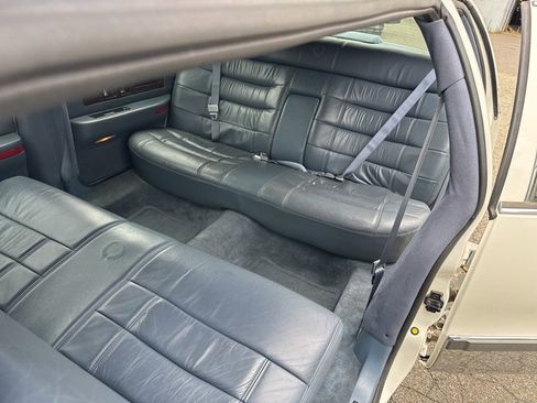 Used 1995 Cadillac Fleetwood Brougham image 14