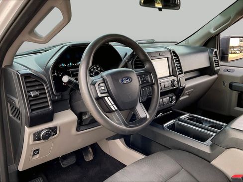 Used 2019 Ford F150 XL w/ Equipment Group 101A Mid AWD/4WD image 17