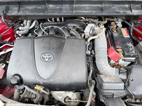 Used 2021 Toyota Highlander XSE FWD image 31