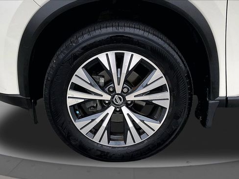 Used 2021 Nissan Rogue SV w/ Premium Package image 34