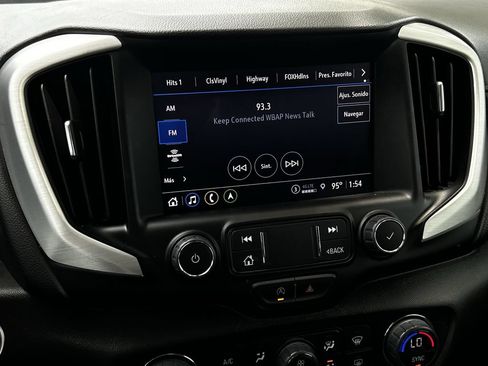 Used 2024 GMC Terrain SLE w/ Driver Convenience Package FWD image 19