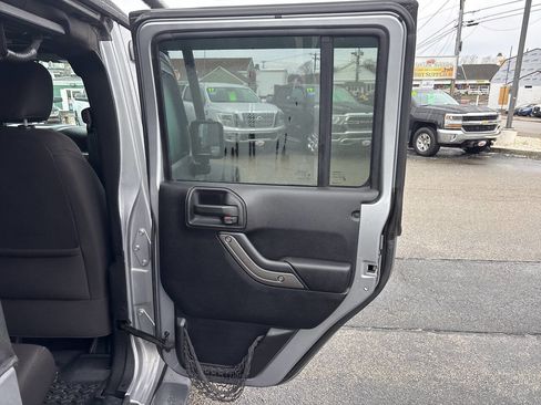 Used 2015 Jeep Wrangler Unlimited Sport w/ Quick Order Package 23S image 26