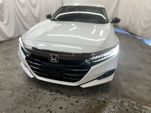 Used 2021 Honda Accord Sport Special Edition image 16