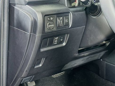 Used 2022 Toyota 4Runner TRD Off-Road Premium w/ Moonroof Package AWD/4WD image 10