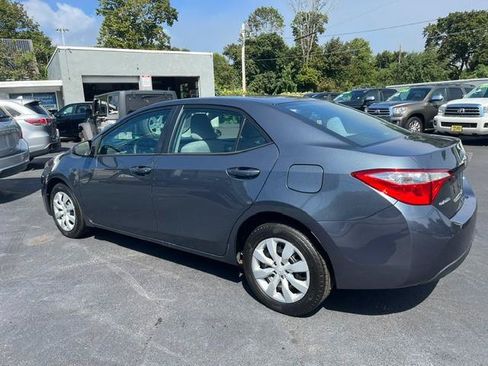 Used 2015 Toyota Corolla LE FWD image 4