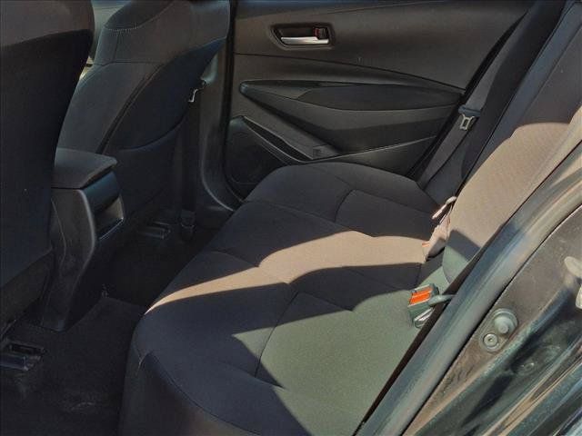 Used 2021 Toyota Corolla LE FWD image 16
