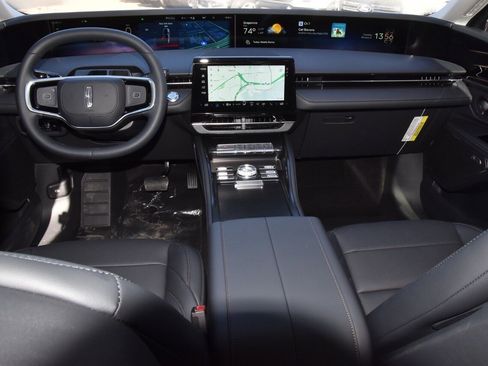 New 2026 Lincoln Nautilus Premier w/ Equipment Group 102A image 16