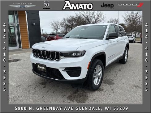 New 2026 Jeep Grand Cherokee Laredo AWD/4WD image 1