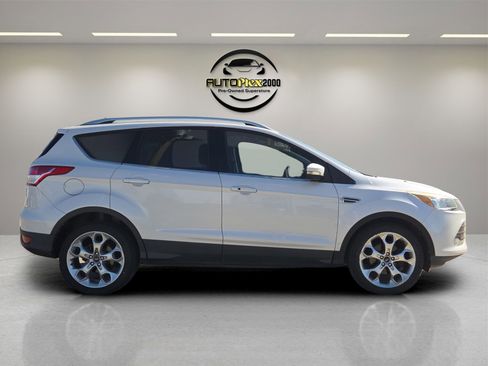 Used 2016 Ford Escape Titanium image 8