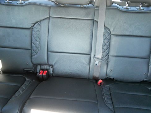 Used 2023 Chevrolet Silverado 1500 Custom AWD/4WD image 13