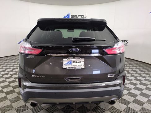 Used 2019 Ford Edge SEL AWD/4WD image 4