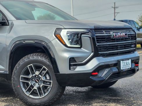 New 2026 GMC Terrain AT4 w/ LPO, Floor Liner Package image 2