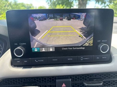 Used 2023 Honda HR-V LX image 16