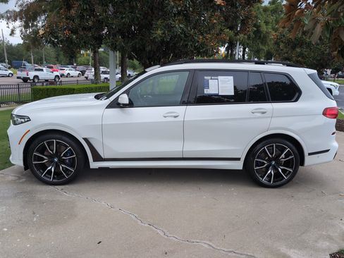 Used 2021 BMW X7 xDrive40i w/ M Sport Package AWD/4WD image 7