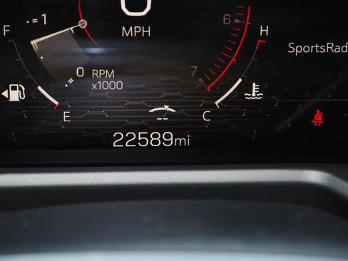 Used 2025 GMC Acadia Elevation image 18