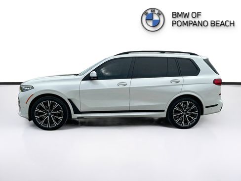 Used 2022 BMW X7 M50i w/ Dynamic Handling Package AWD/4WD image 4