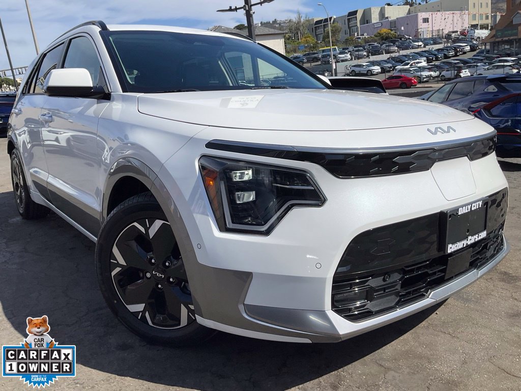 Used 2023 Kia Niro Wave FWD image 1