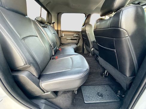 Used 2017 RAM 1500 Laramie image 29